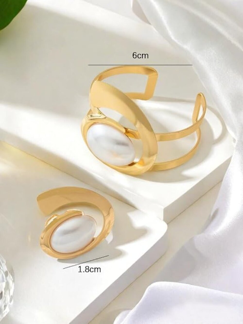 Women Trendy Oval White Acrylic Bracelet Ring Set - Picture 3 of 5